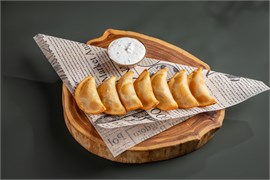 {{photo.Alt || photo.Description || 'Чебуреки с мясом'}}