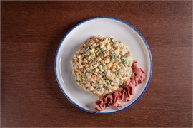 {{photo.Alt || photo.Description || 'ОЛИВЬЕ С РОСТБИФОМ  1,1 КГ Green Pub'}}