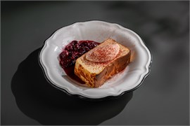 {{photo.Alt || photo.Description || 'Творожная запеканка с вишневым конфитюром'}}