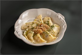 {{photo.Alt || photo.Description || 'Вареники с картофелем и жареным луком'}}