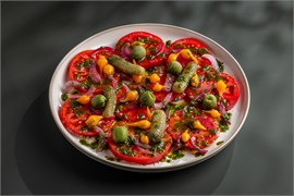 {{photo.Alt || photo.Description || 'CAЛAT ИЗ СВЕЖИХ TOMATOB	'}}