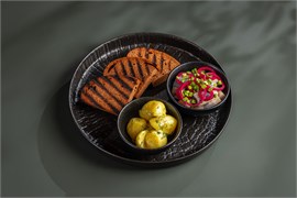 {{photo.Alt || photo.Description || 'СЕЛЬДЬ С КАРТОФЕЛЕМ 	'}}