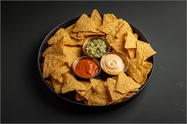 {{photo.Alt || photo.Description || 'НАЧОС С ДИПАМИ    	'}}