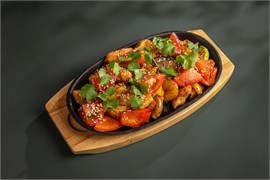 {{photo.Alt || photo.Description || 'КУРИЦА ПО- ТАЙСКИ                                                   	'}}