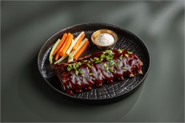 {{photo.Alt || photo.Description || 'СВИНЫЕ РЕБРА  BBQ	'}}